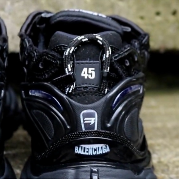 Balenciaga Runner - Picture 12 of 16